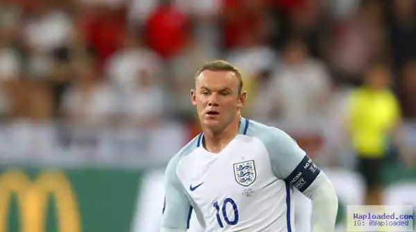 Rooney committed to England cause